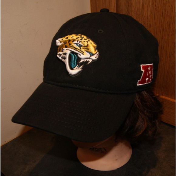 Jacksonville Jaguars NFL Pro Line Black Strapback Hat Cap AFC Logo - Picture 1 of 8